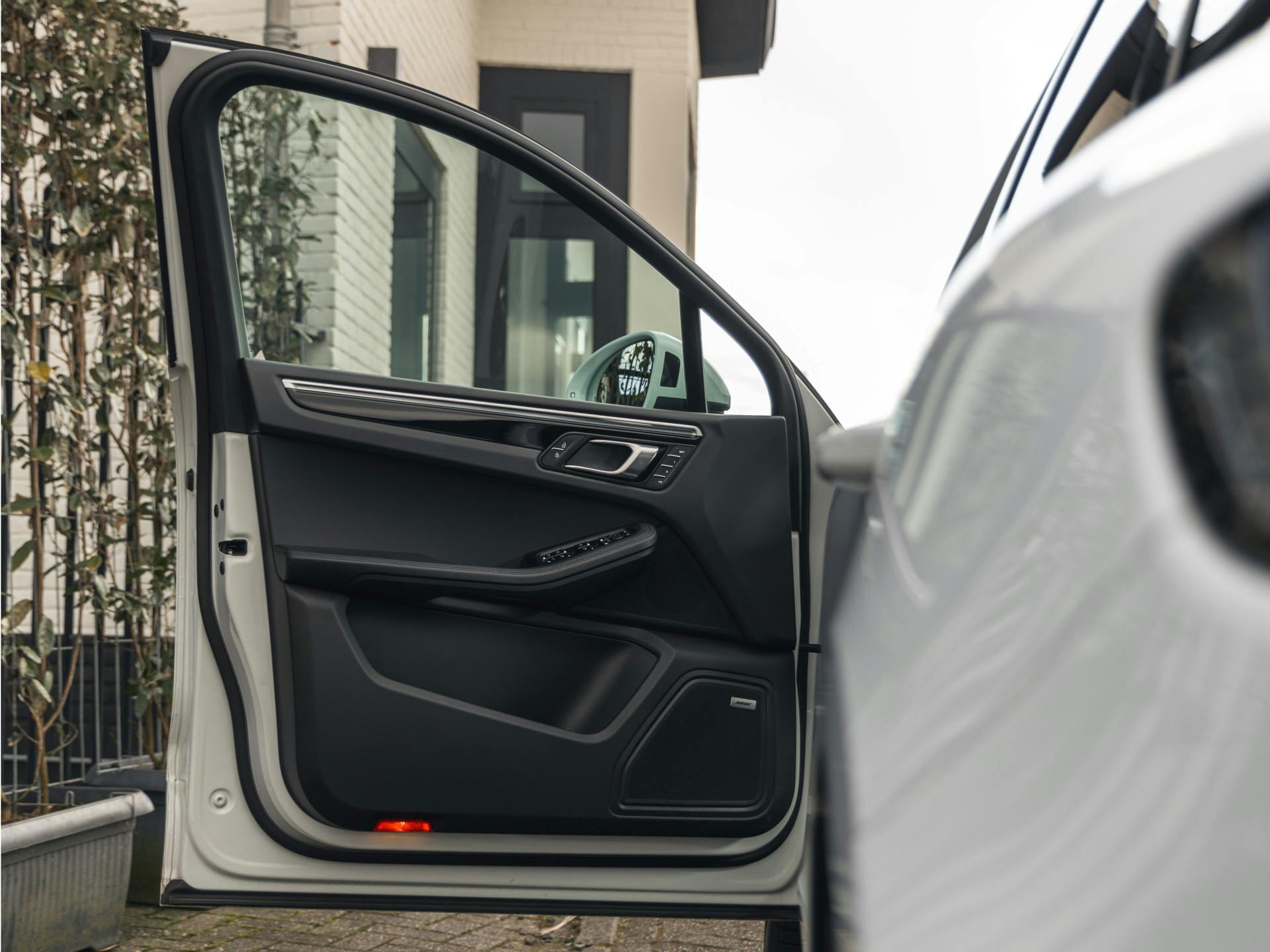 Porsche Macan 2.0 | Panoramadak | Bose | Luchtvering | Adaptieve Sportstoelen